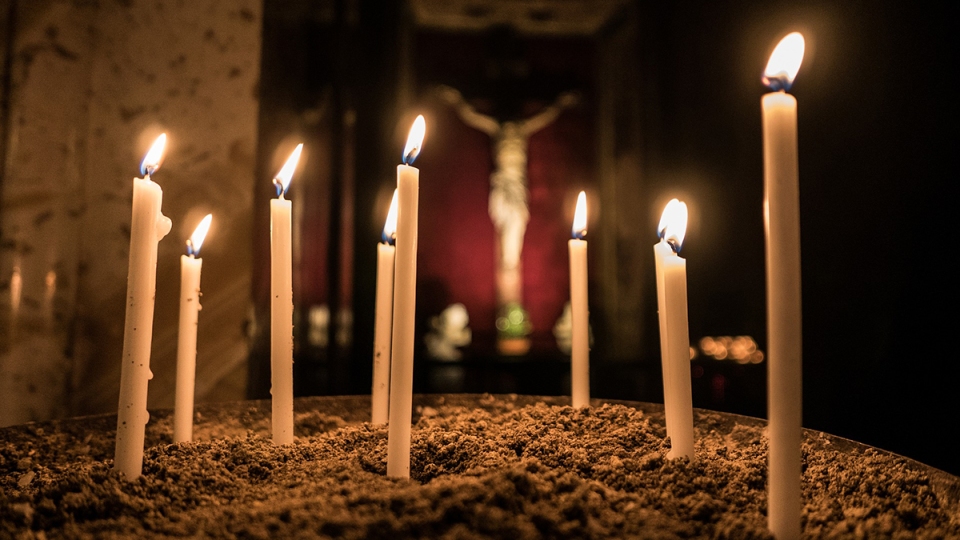 Tại sao nến lại được làm phép vào ngày 02 tháng 02?