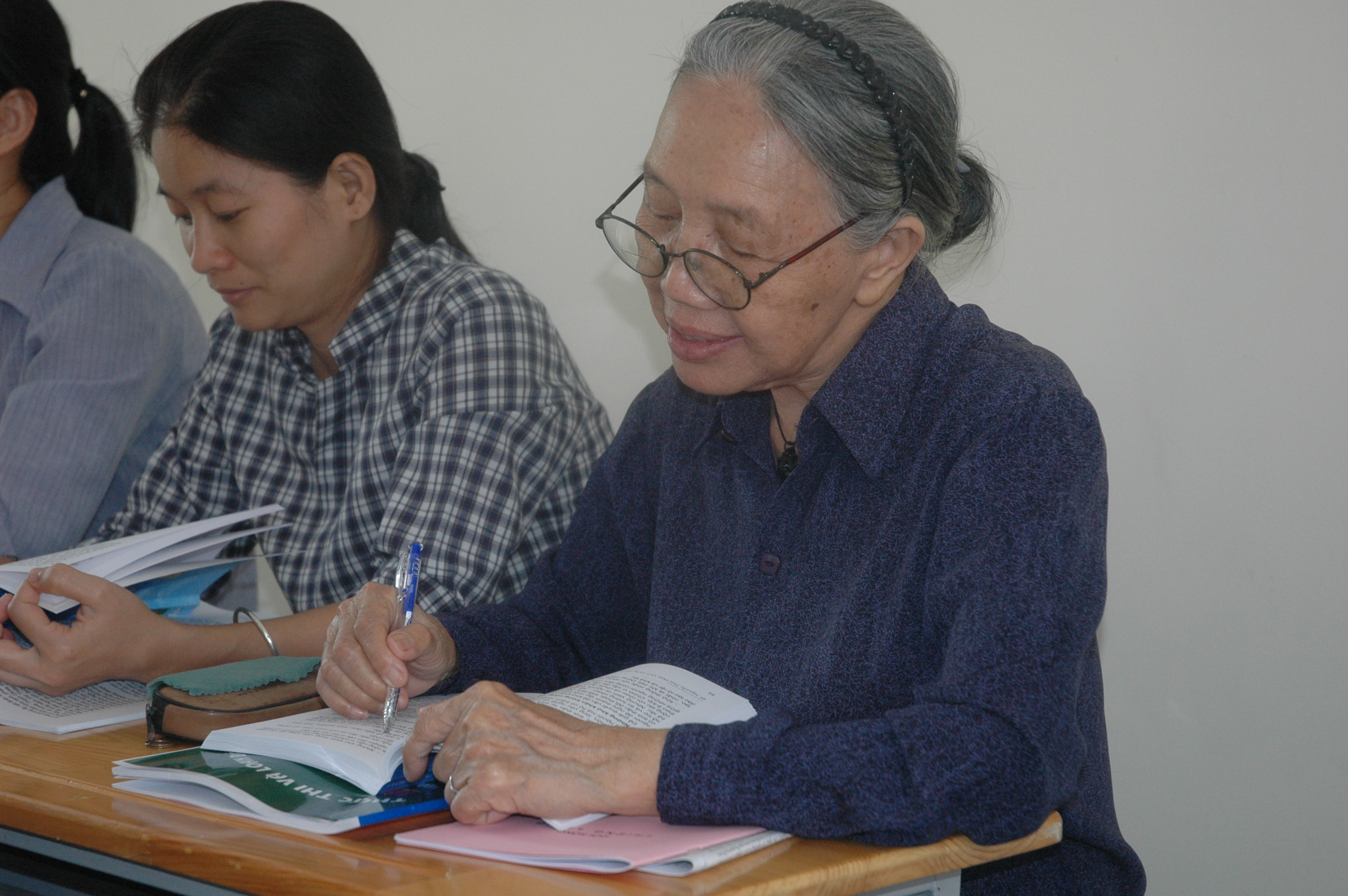 Chuyện bên lề tuần thường huấn của nhà Dòng chúng tôi